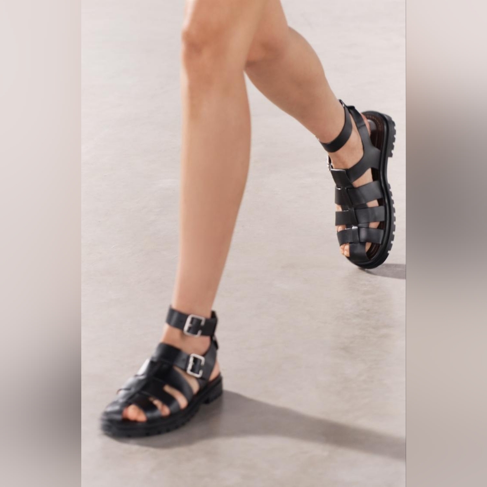 Zara Lug Sole Leather Cage Sandals - Picture 10 of 11